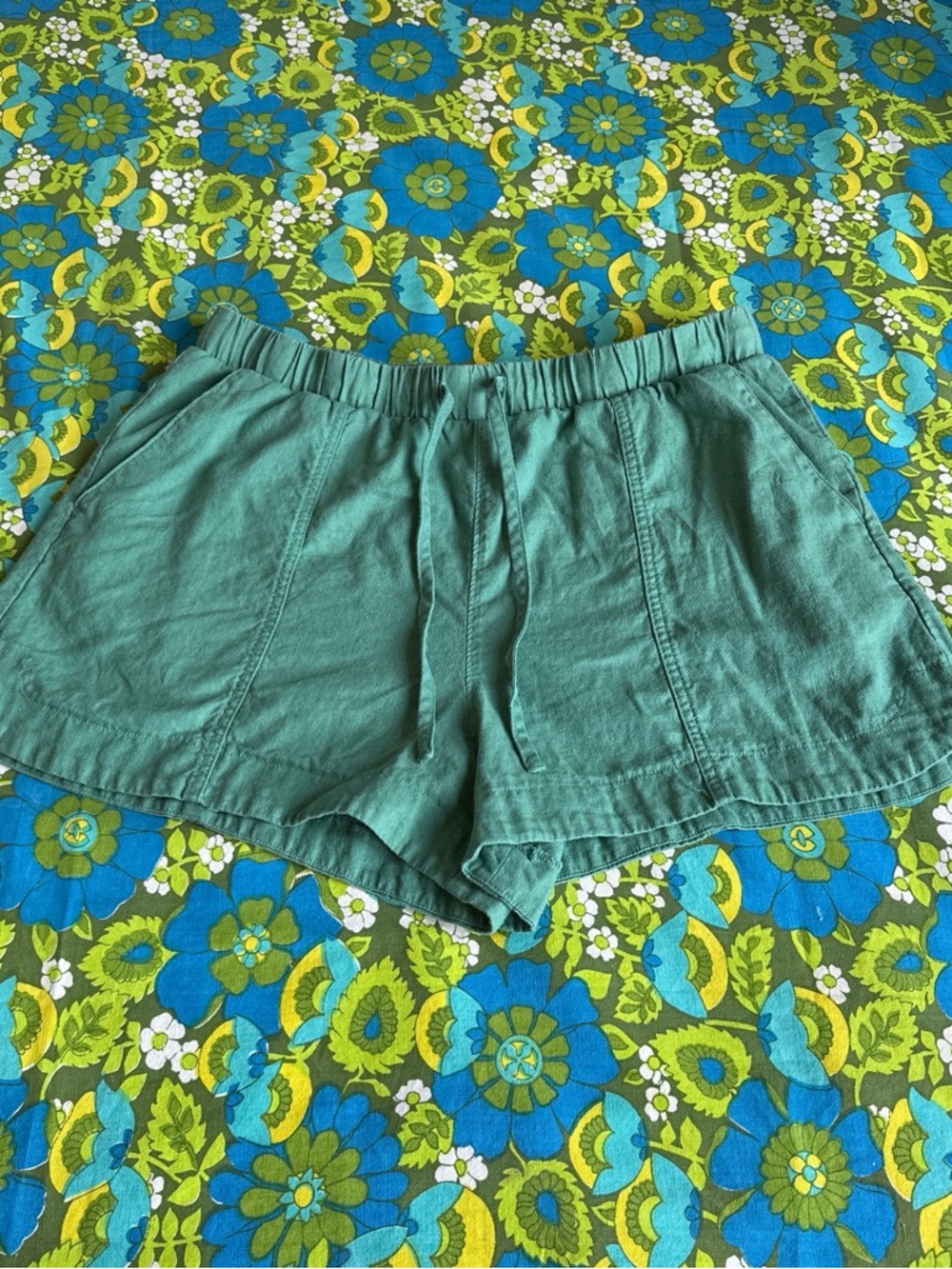 Women’s Elastic-Waist Casual Shorts Old Navy green drawstring summer pockets - Picture 6 of 16